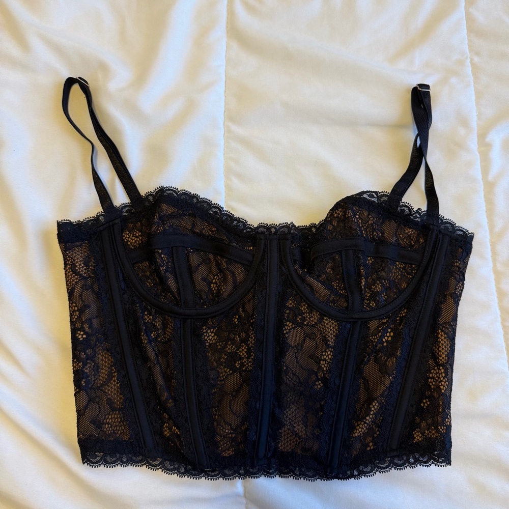 Meshki corset top